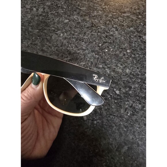 Ray-Ban New Wayfarer Black on Beige Sunglasses RB2132 875 52 / RB2132875-52 - Picture 3 of 4